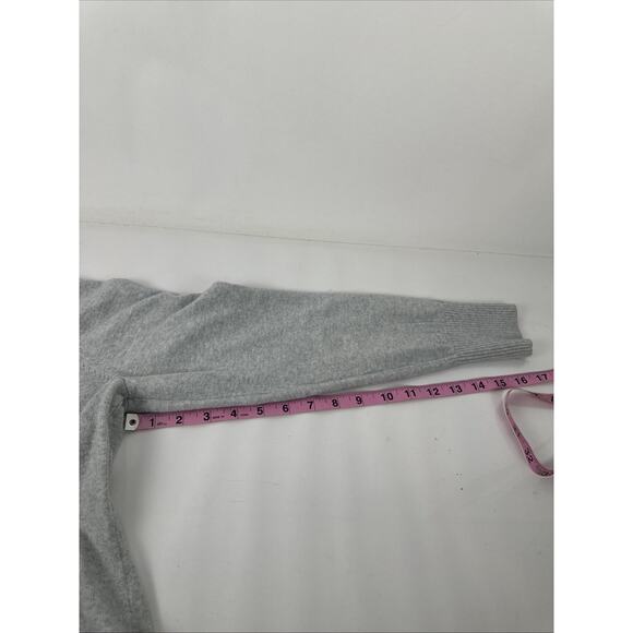 L.L. Bean Gray Turtle Neck Sweater Womens Size Medium - Picture 6 of 7